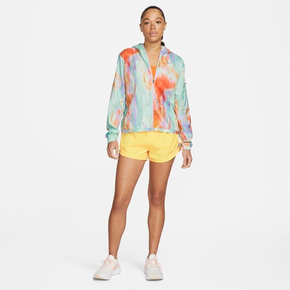 NWT$115 Nike Women's Lightweight Running Jacket Size XS DM7711-379